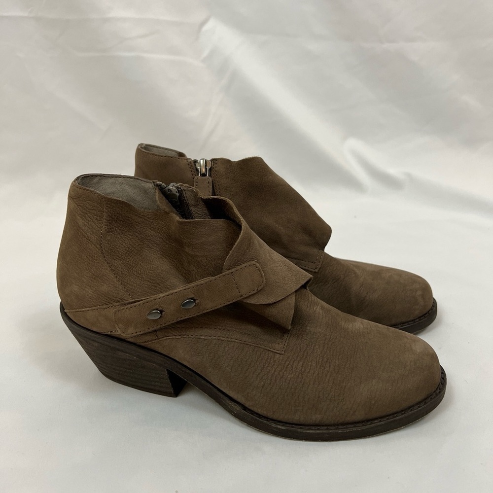 Eileen Fisher Brown Leather Ankle Boots Women's Size 7 Booties Crossover Strap‎